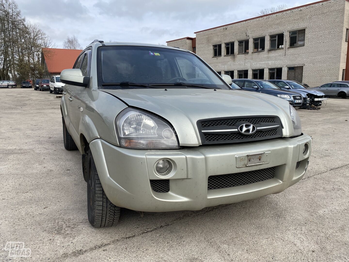 Hyundai Tucson 2008 y parts