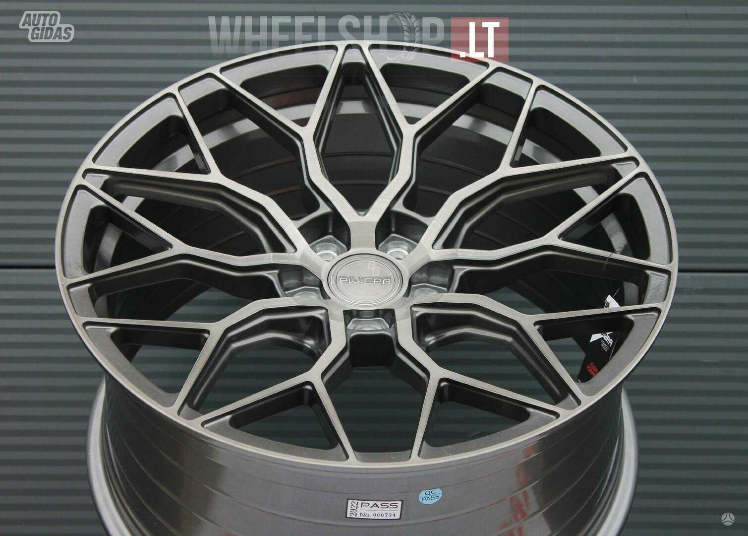 RF108 Carbon Grigio rims