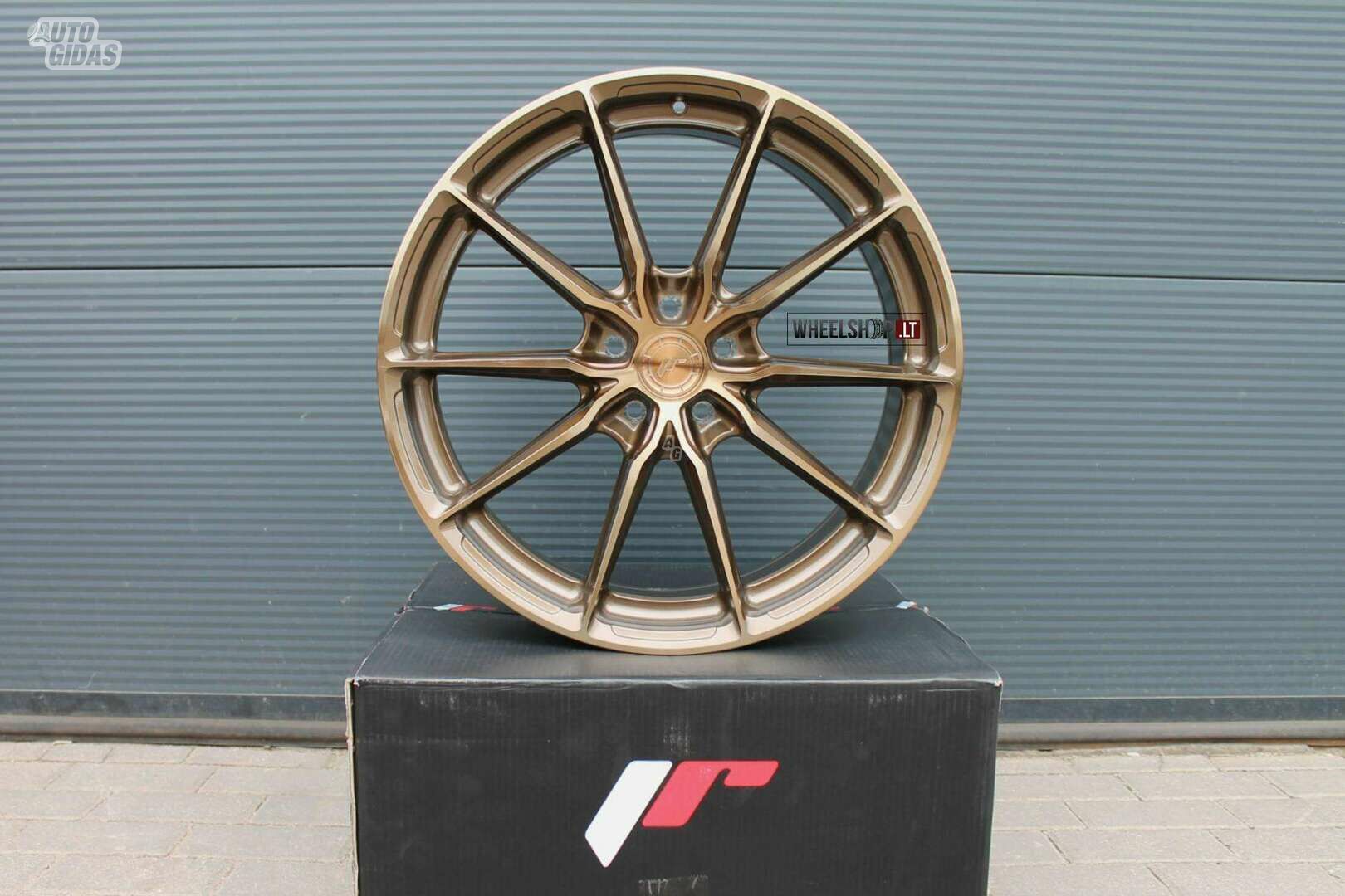 JR37 Bronze rims