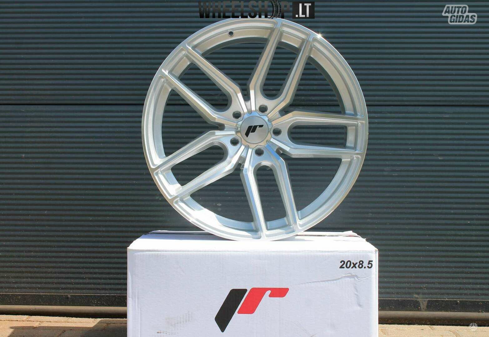 JR25 Silver rims