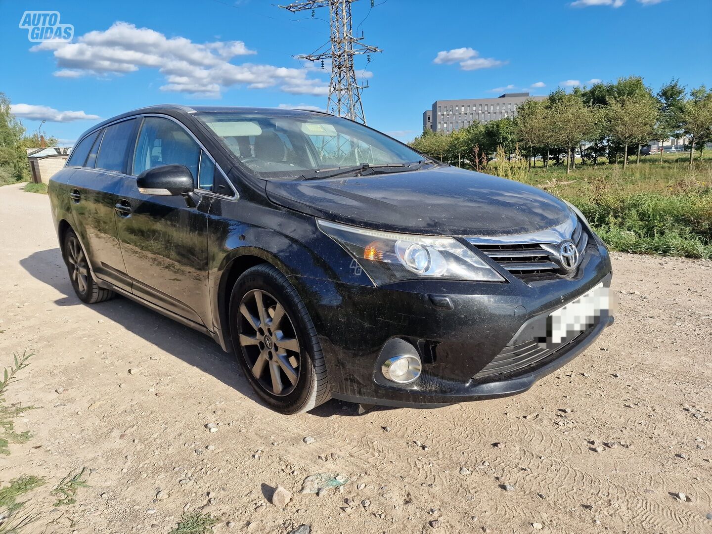 Toyota Avensis 2012 m dalys