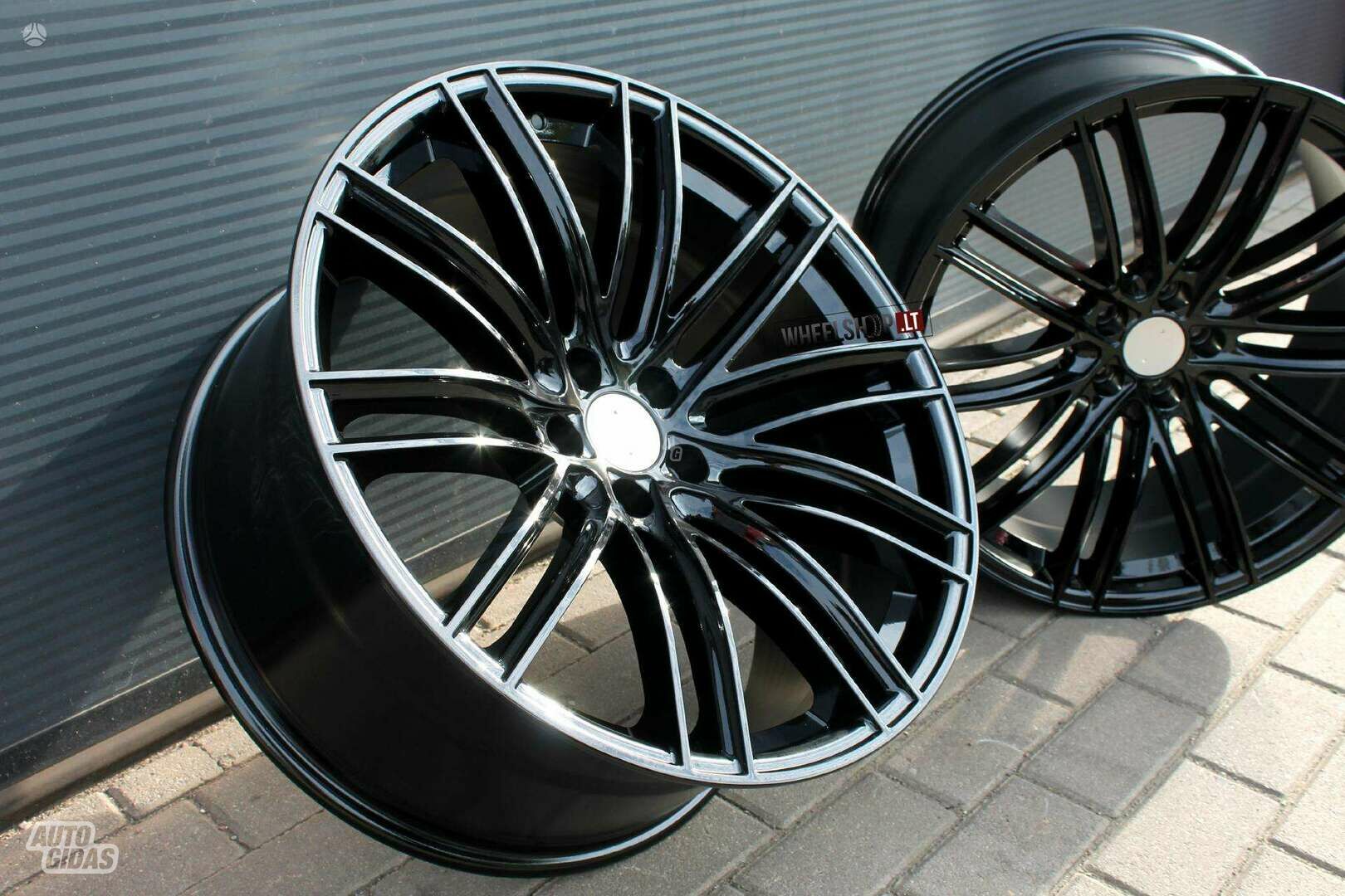 Cayenne Multispoke Gloss Black диски