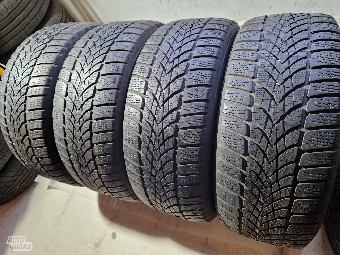 Dunlop 5mm R17 winter tyres passanger car