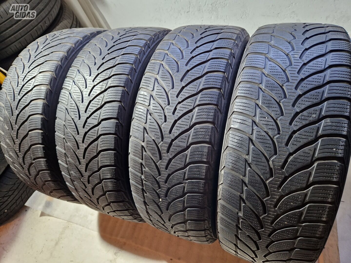 Bridgestone 4-5mm R16 universal tyres passanger car
