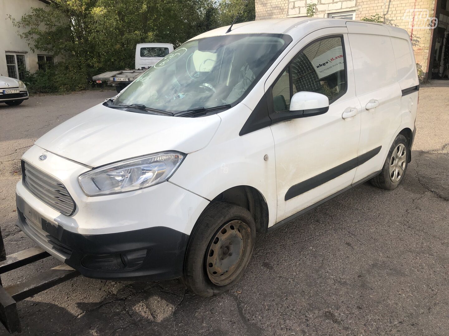 Ford Transit Courier 2016 m dalys