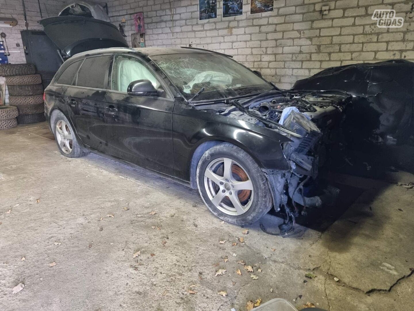 Audi A4 B8 2009 y parts