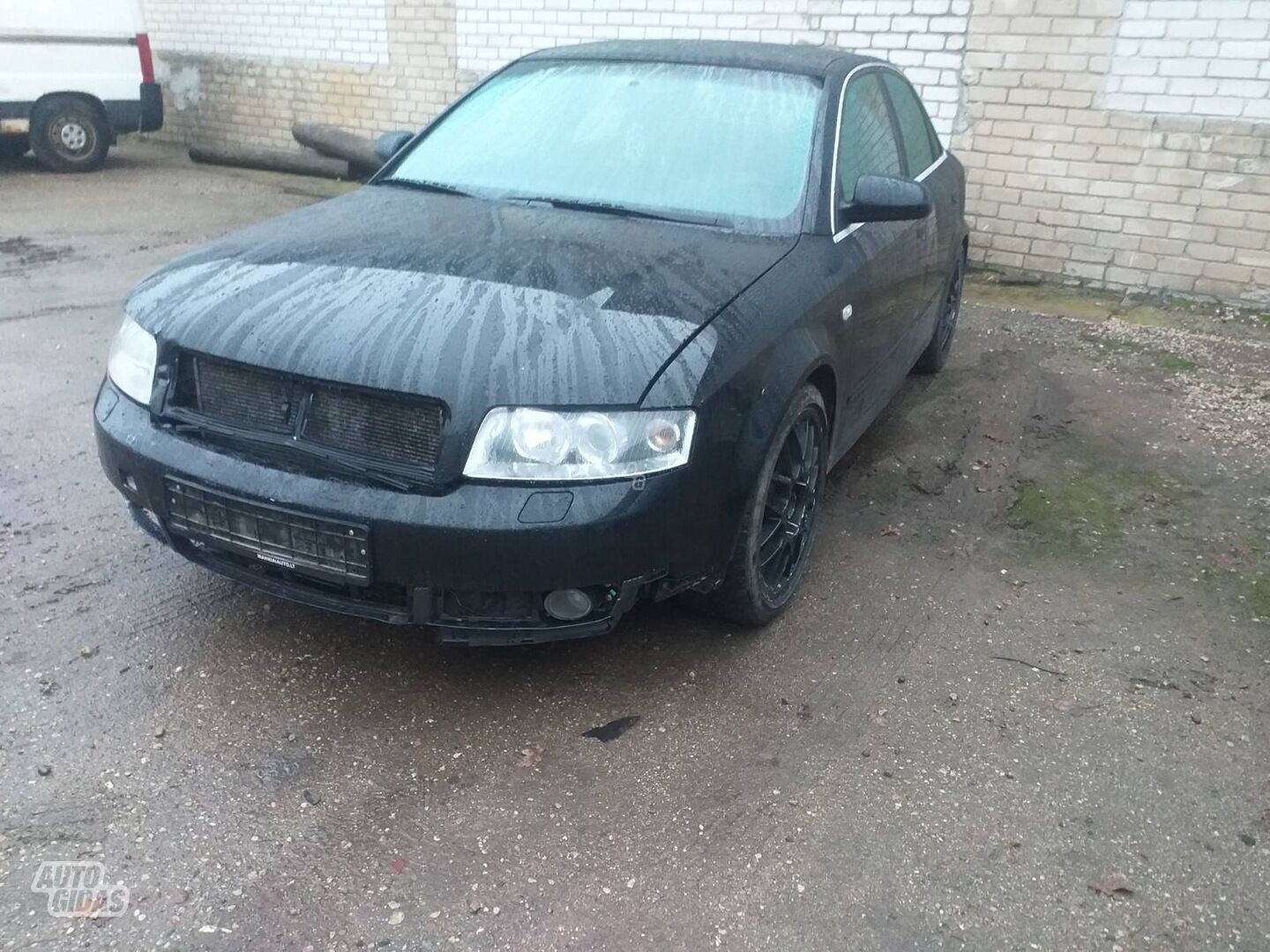 Audi A4 B6 2003 m dalys