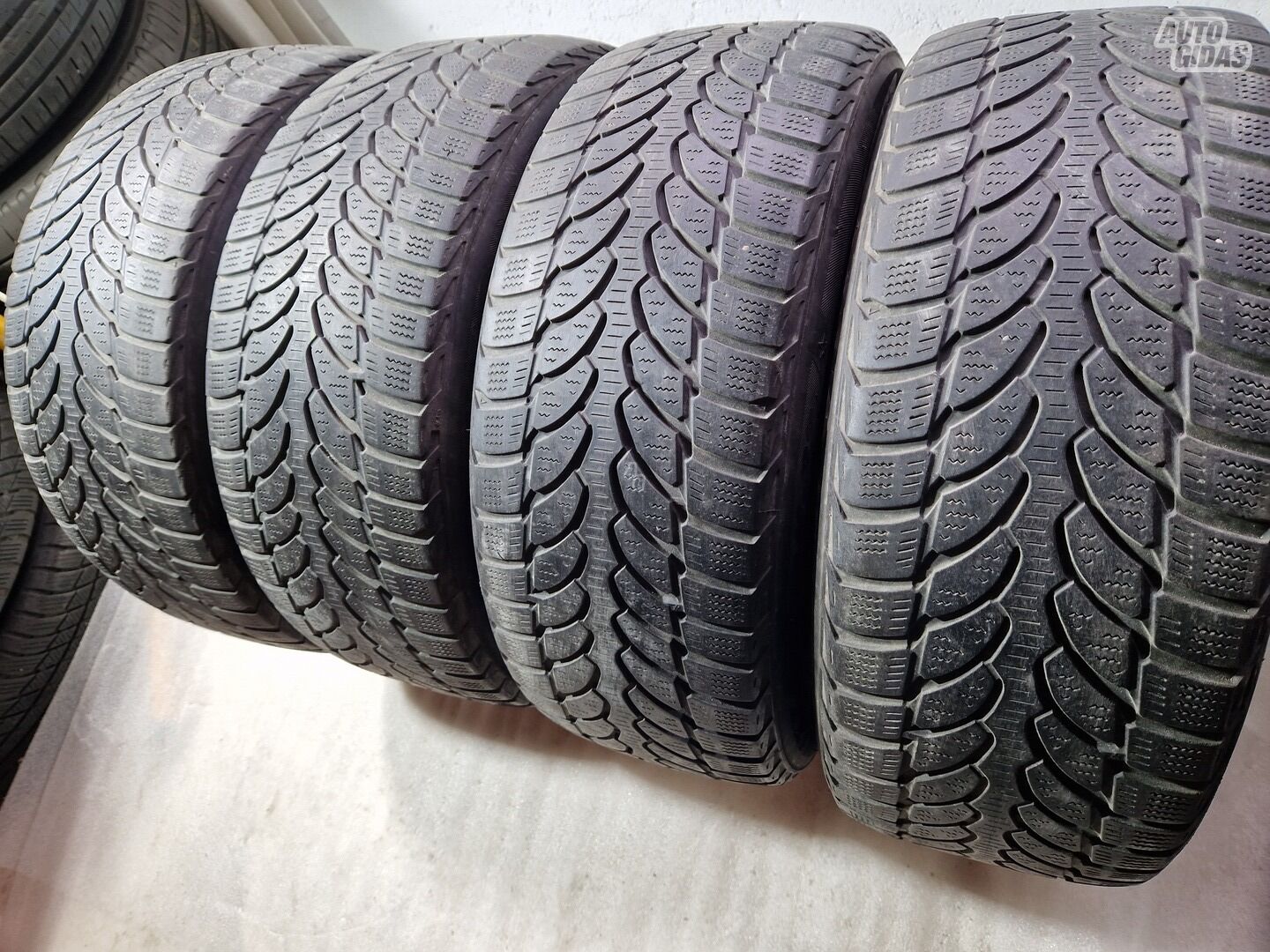 Bridgestone 4-5mm R16 зимние шины для автомобилей