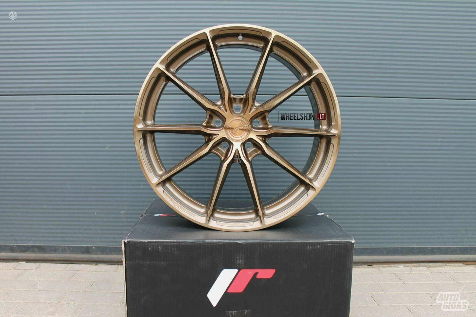 JR37 Bronze rims