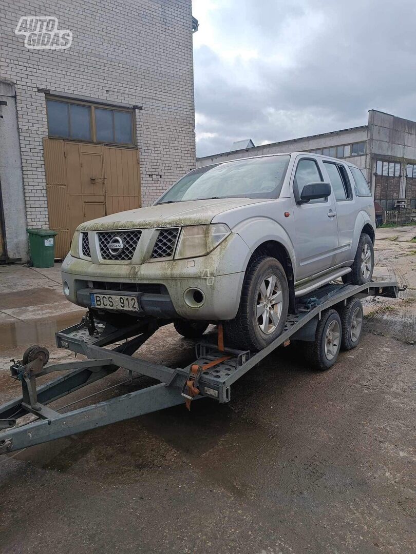 Nissan Pathfinder 2005 m dalys