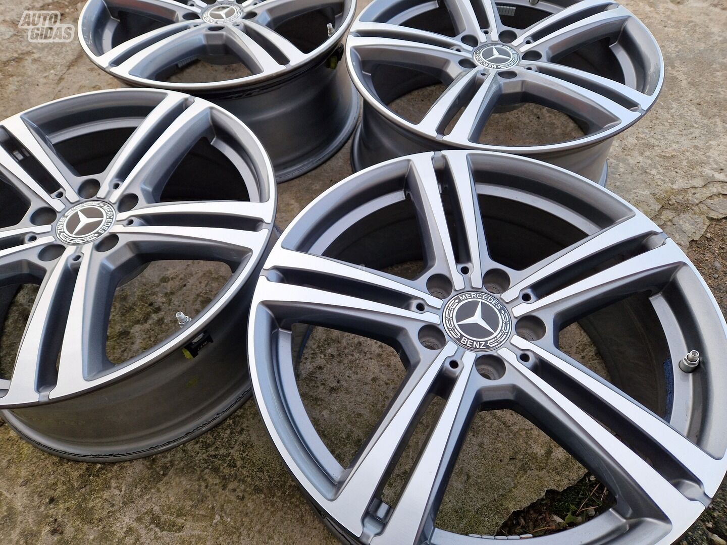 Mercedes-Benz R18 originalūs GLC 350 light alloy R18 rims