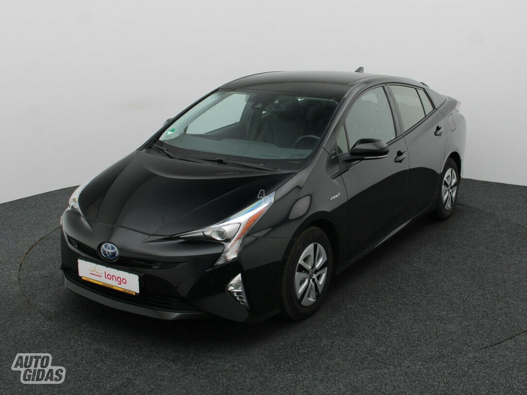 Toyota Prius 2018 г Хэтчбек