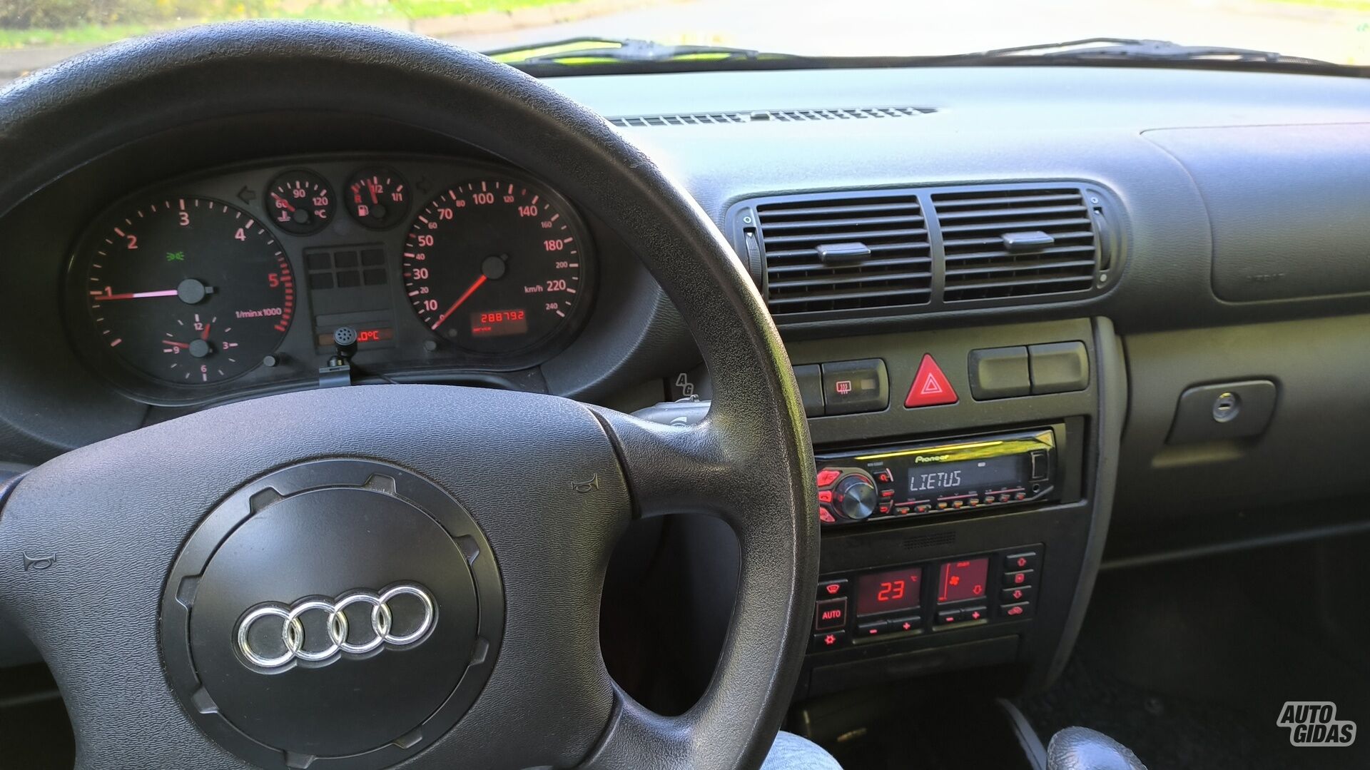 Audi A3 TDI 1999 y