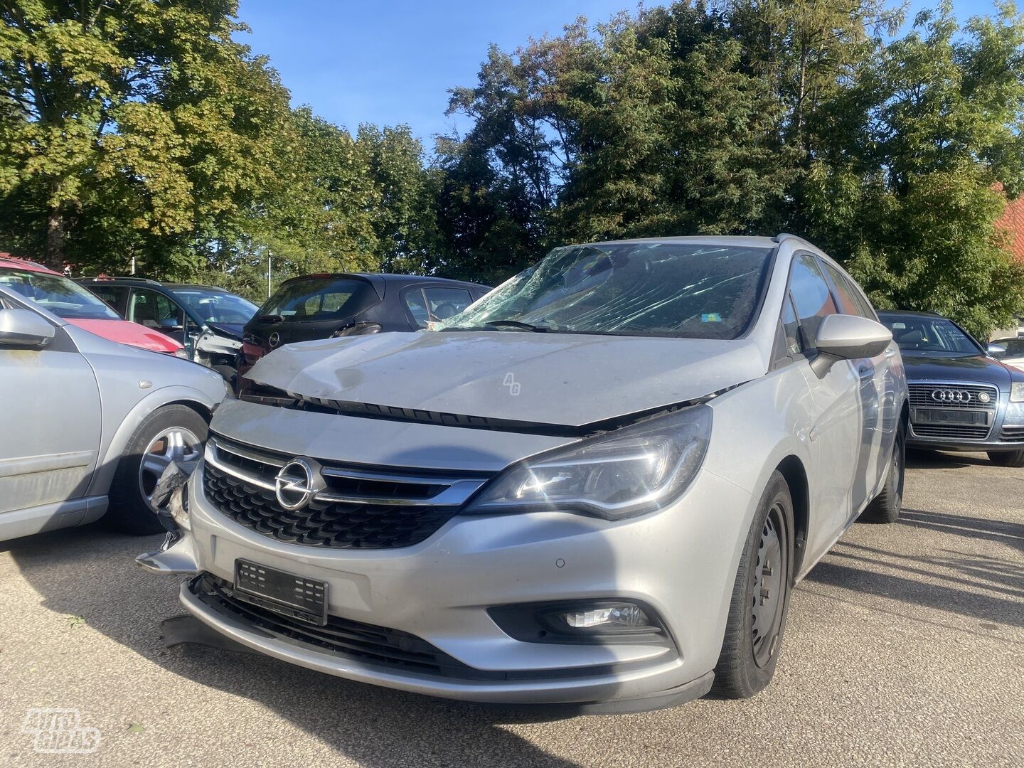 Opel Astra 2017 г запчясти