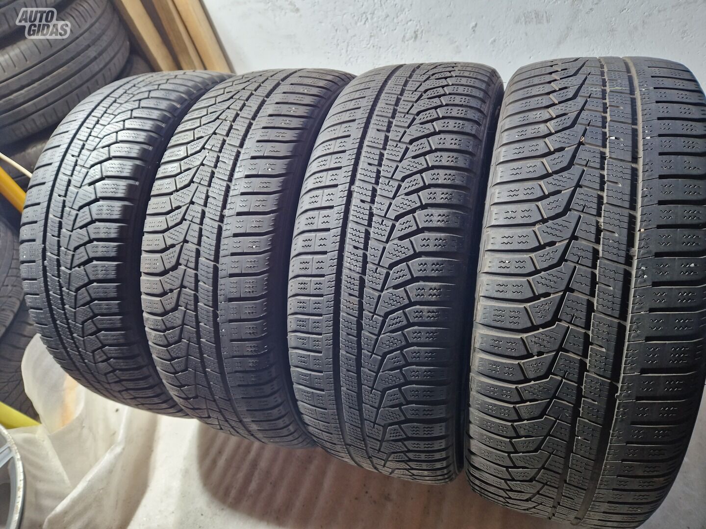 Hankook 4mm, 2021m R17 winter tyres passanger car