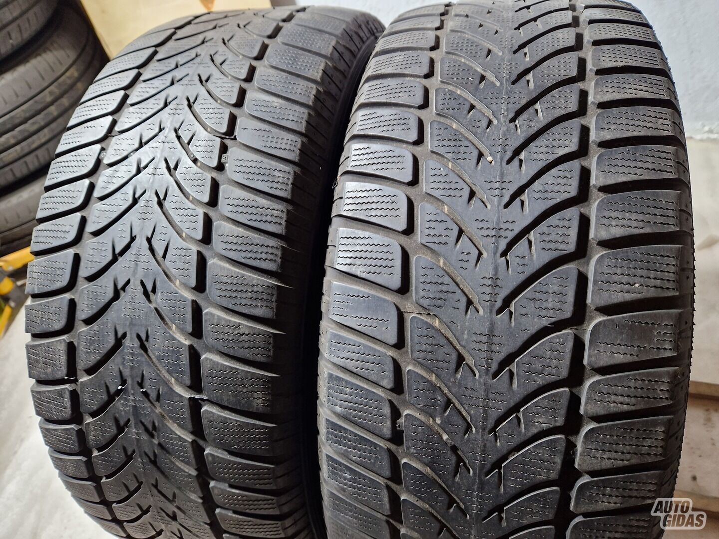 Dunlop 3-4mm R17 зимние шины для автомобилей