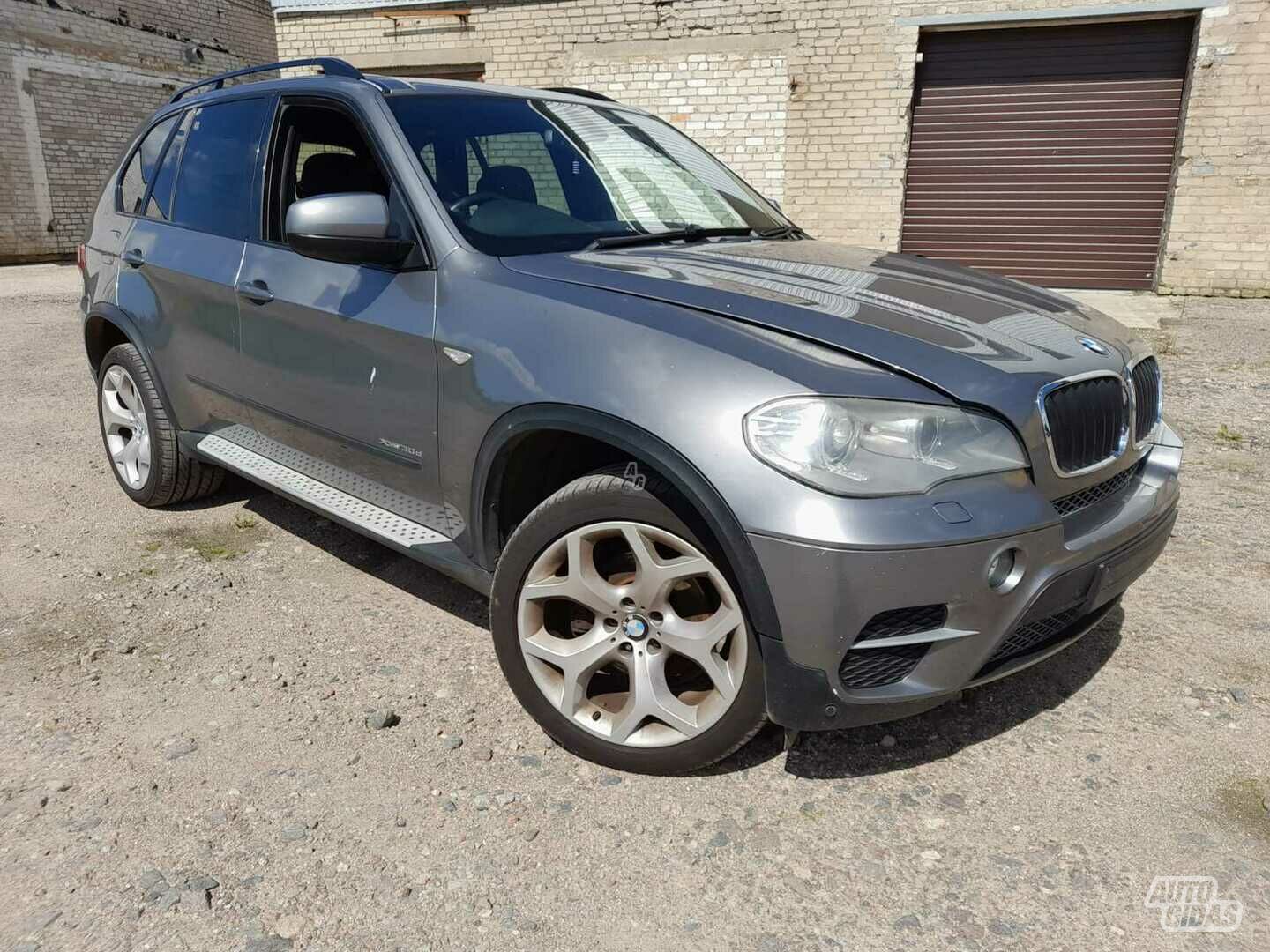 Bmw X5 E70 2011 m dalys