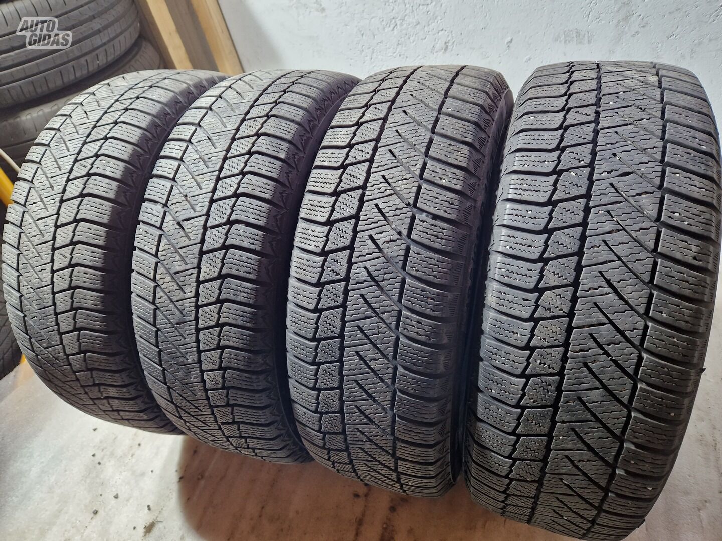 Continental 6-7mm R15 winter tyres passanger car