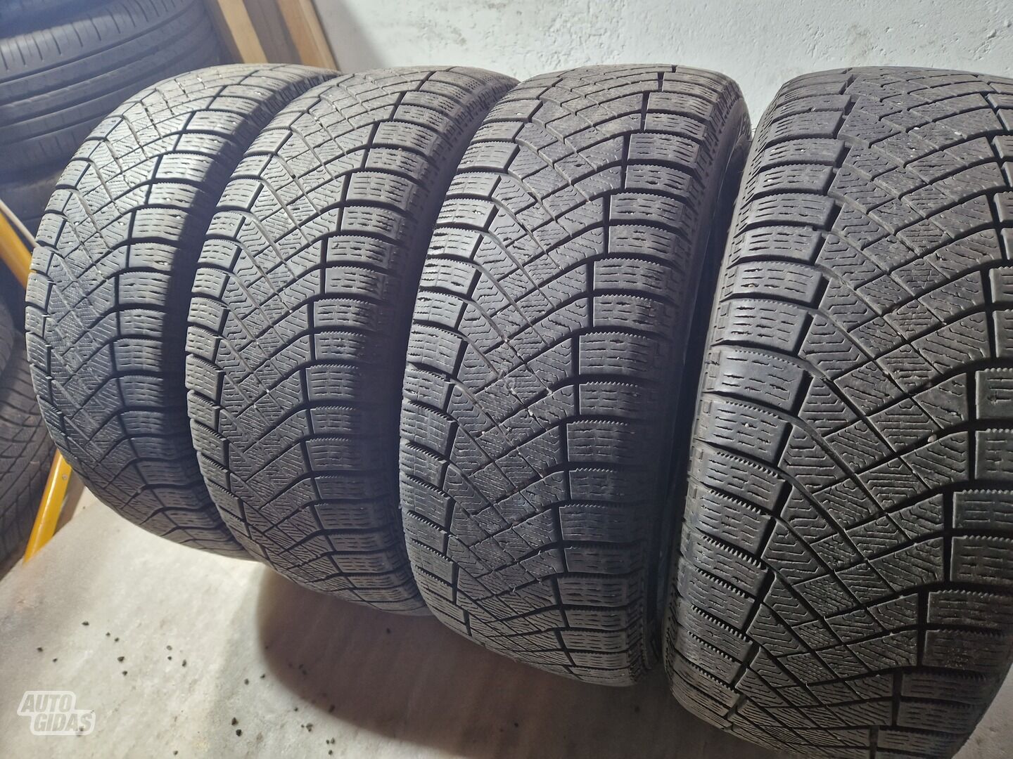 Pirelli minkšto mišinio R16 winter tyres passanger car