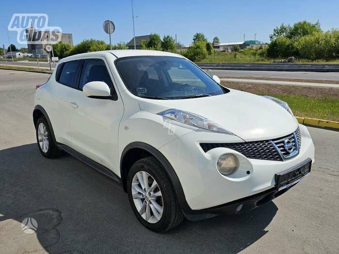 Nissan Juke 2012 y Off-road / Crossover