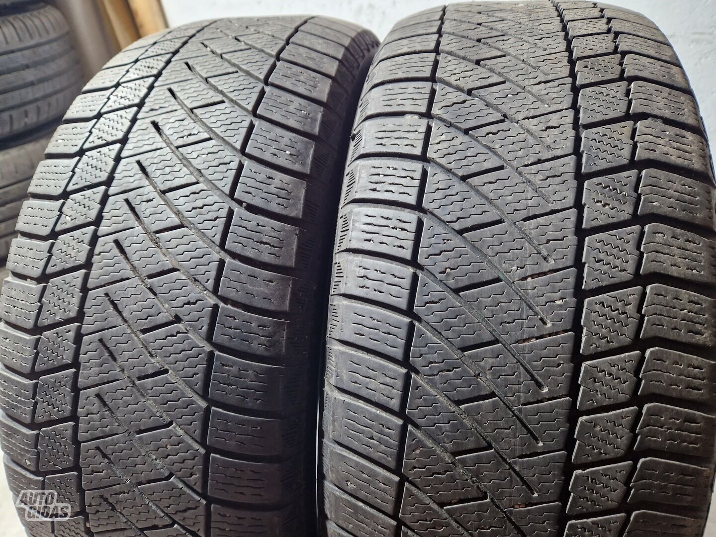 Continental 5-6mm R17 winter tyres passanger car