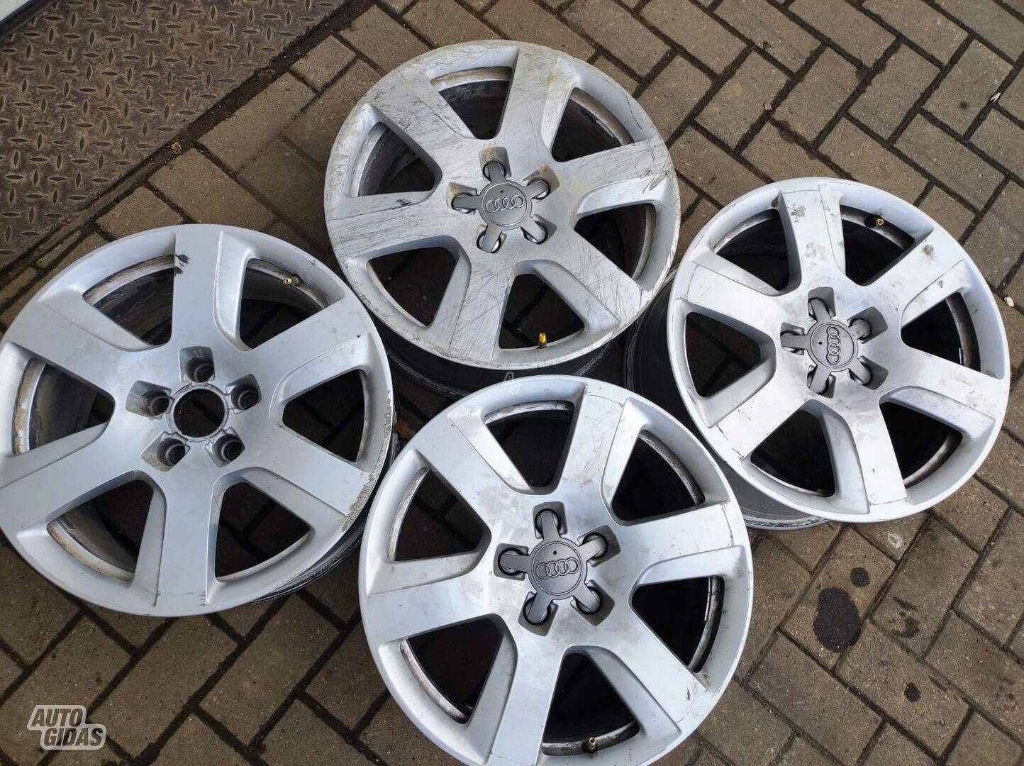 Audi Mercedes benz Passat light alloy R17 rims