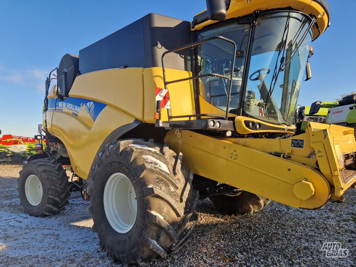 New Holland CX 8.85 2016 y Harvester