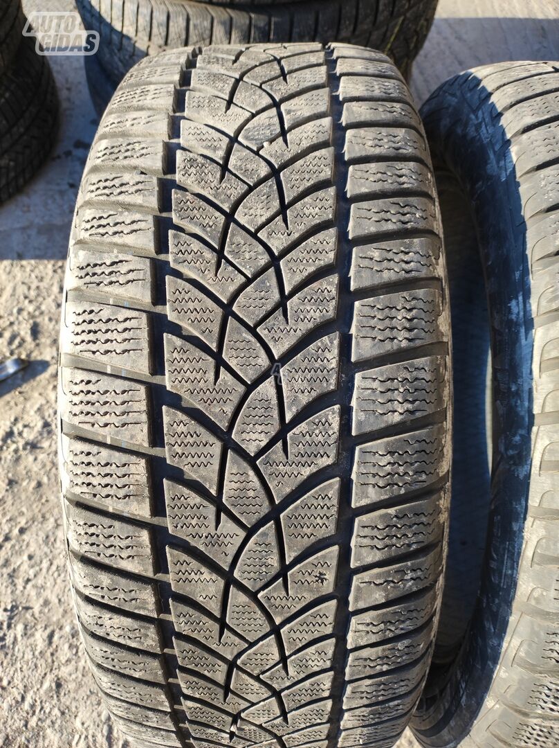 Goodyear R19 universal tyres passanger car