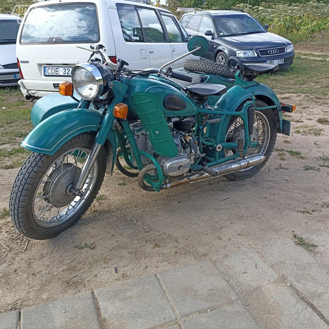 Dniepr MT-9 1973 m Klasikinis / Streetbike motociklas