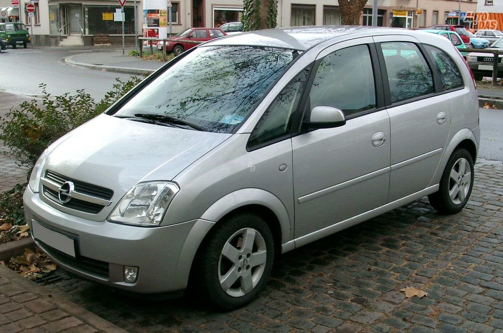 Opel Meriva 2003 m dalys