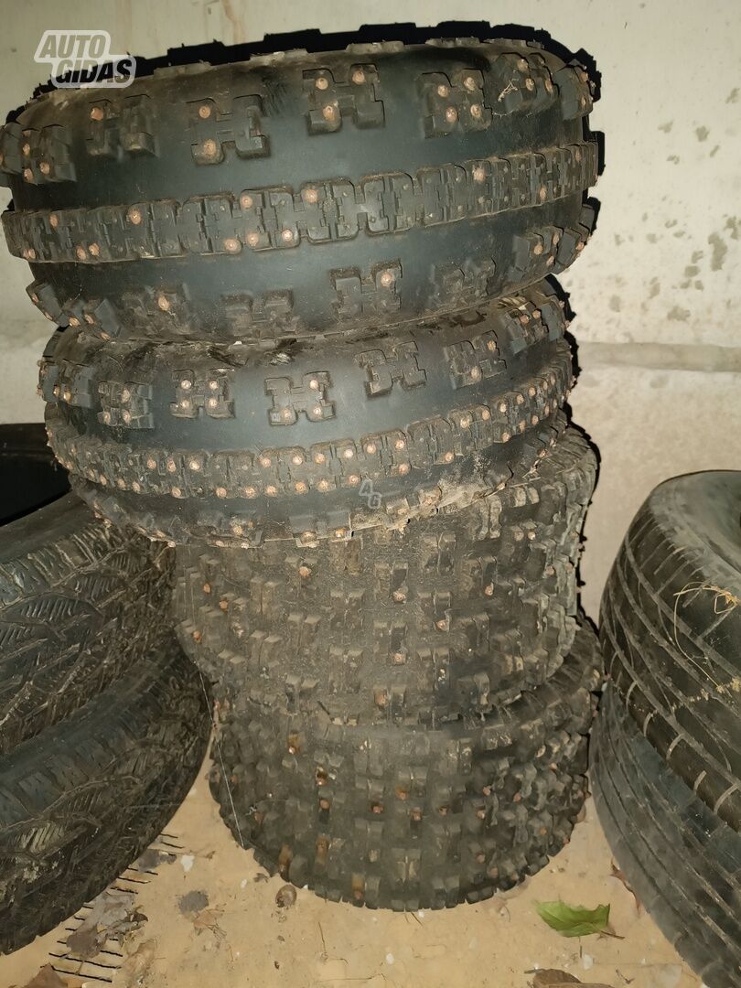 R9 universal tyres atvs, quads