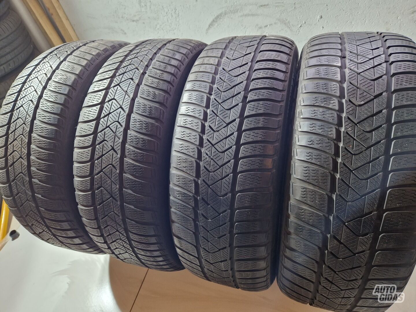 Pirelli 5mm R17 winter tyres passanger car