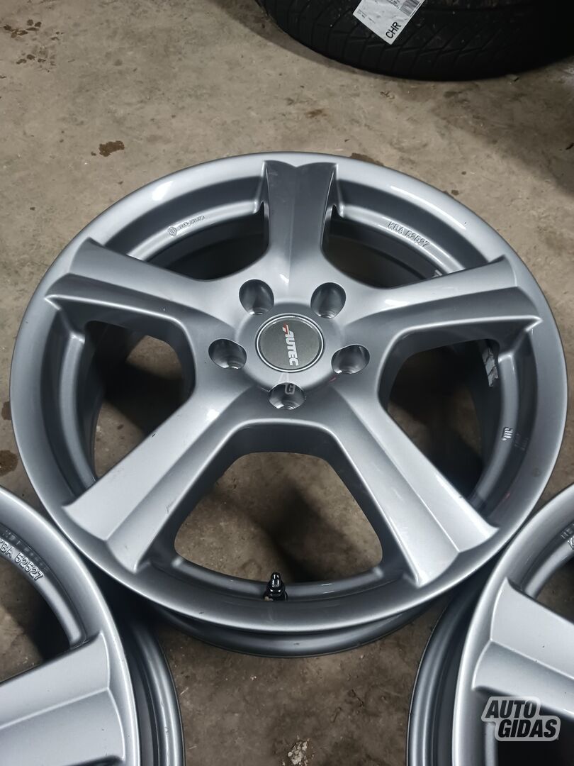 Volkswagen R17 lengvojo lydinio ratlankiai