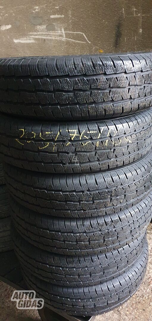 SU C RAIDE R16C universal tyres minivans