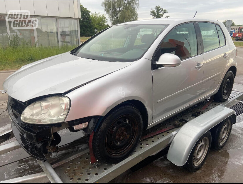 Volkswagen Golf V 2005 m dalys