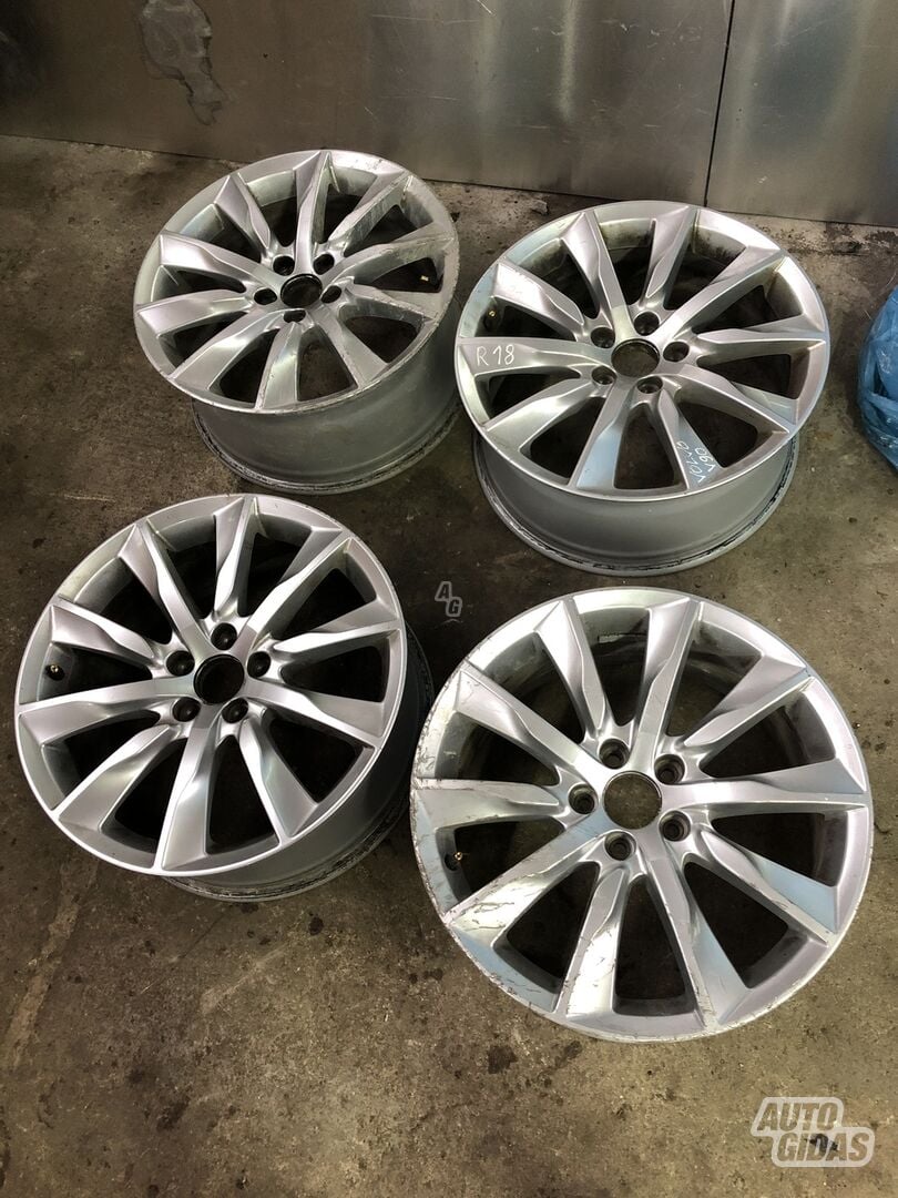 Light alloy R18 rims