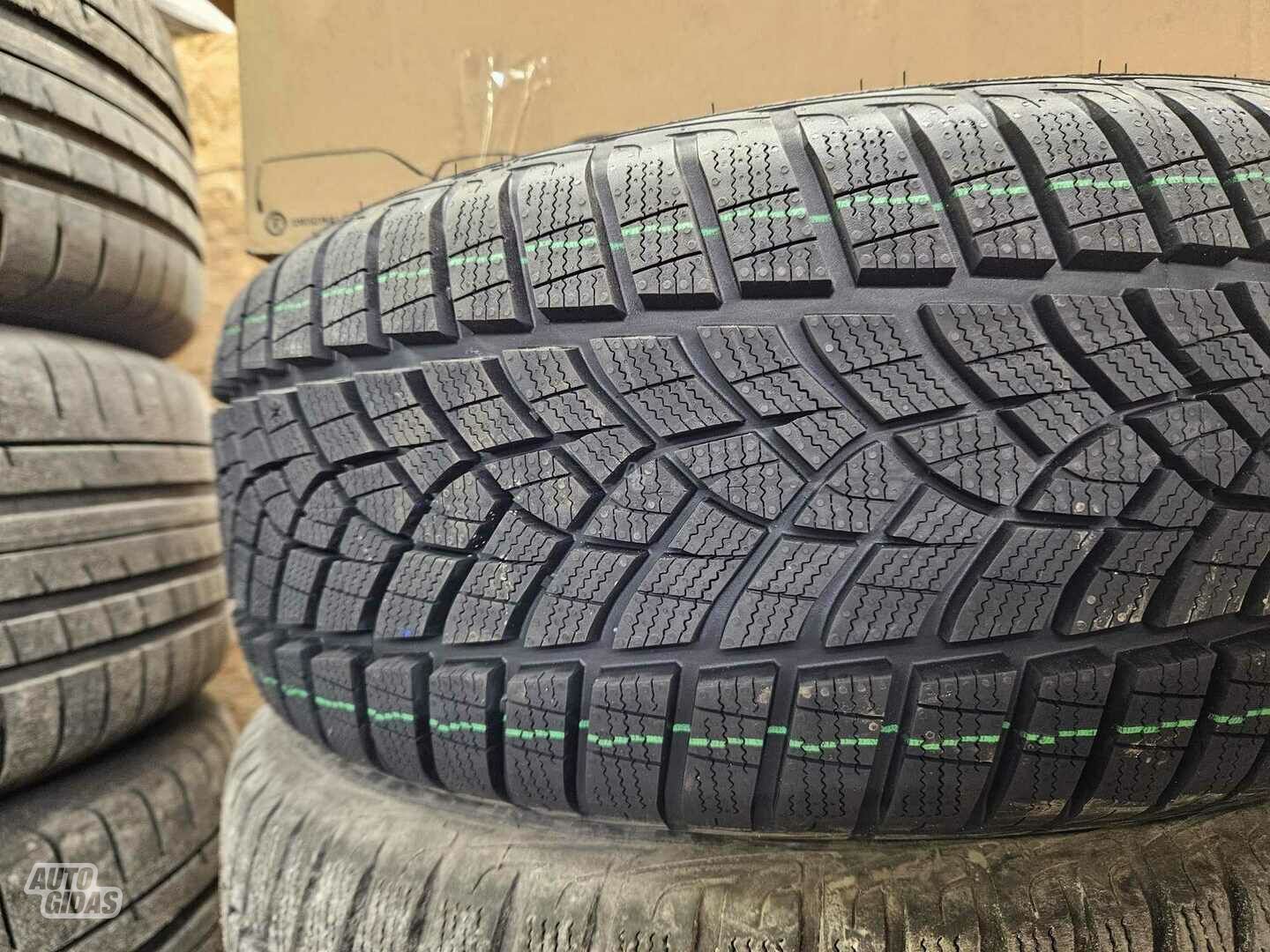 Goodyear ug perf+ R17 winter tyres passanger car