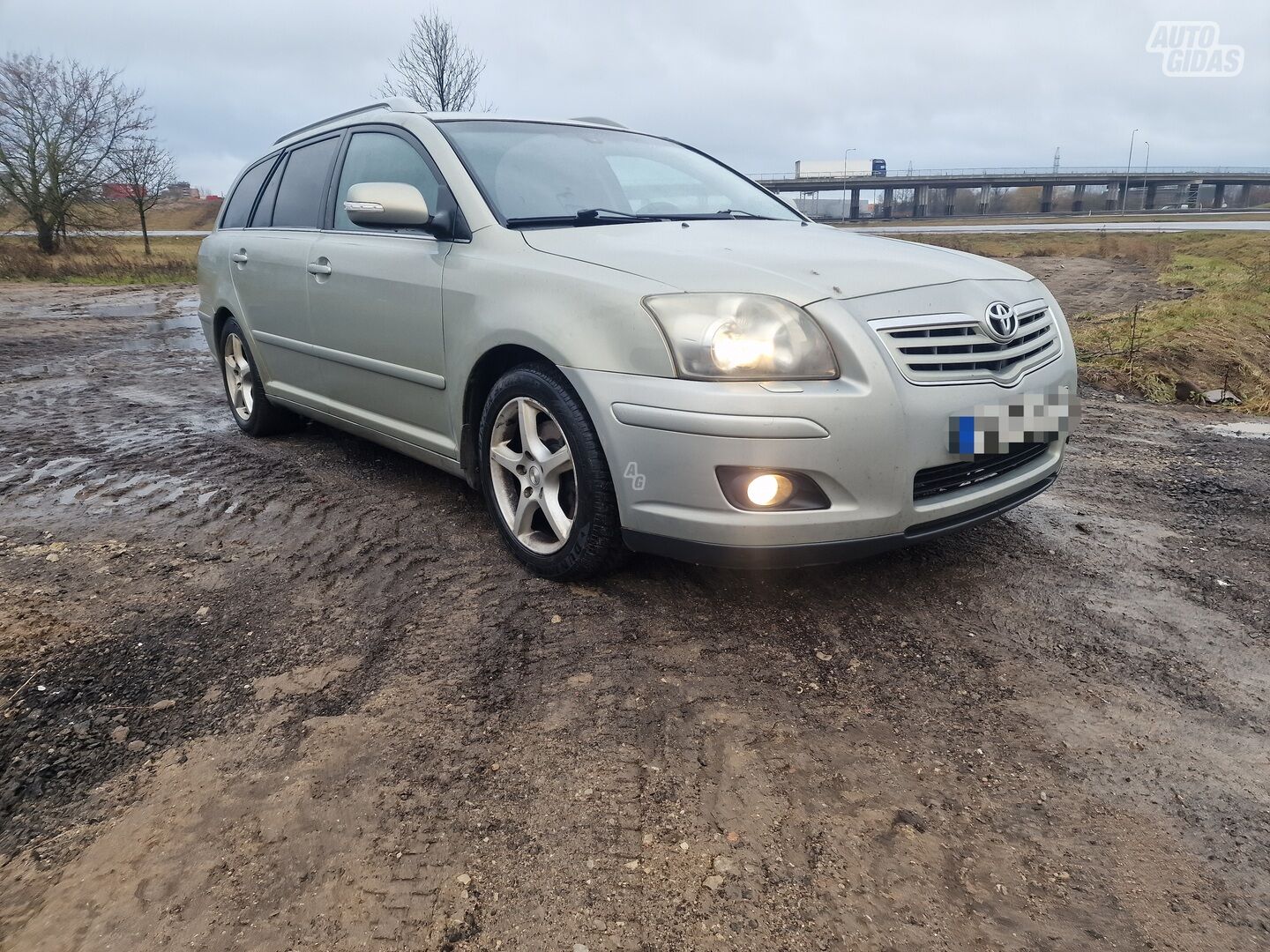 Toyota Avensis 2007 m dalys