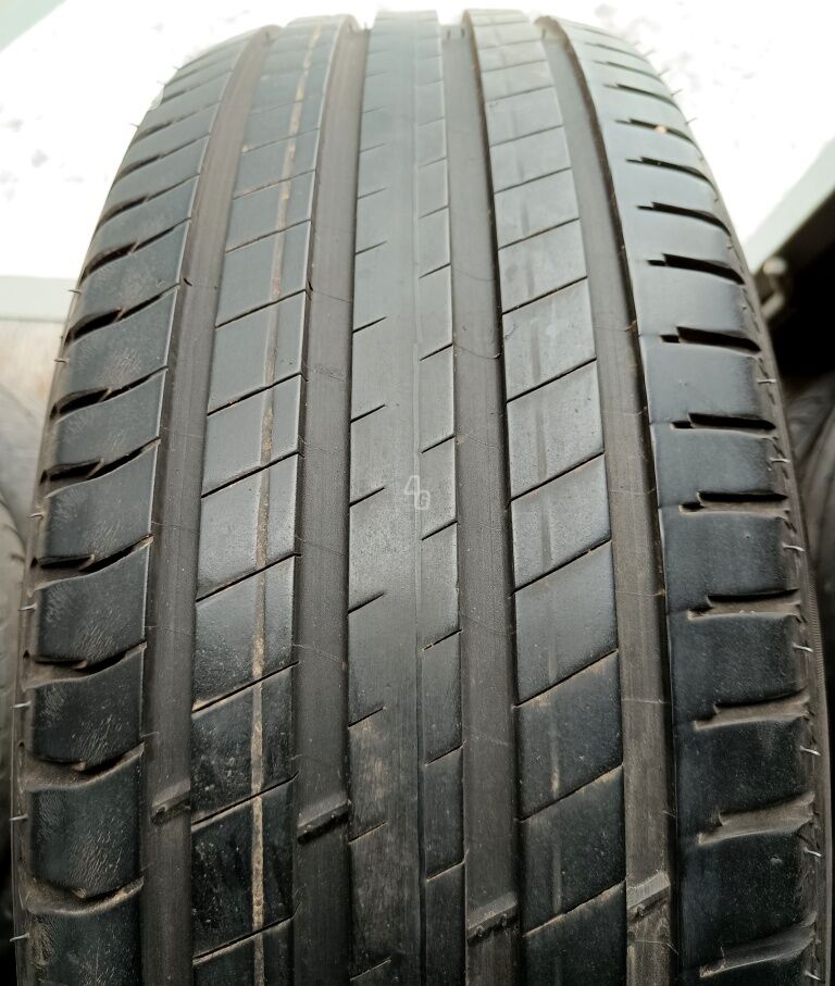 Michelin R17 летние шины для автомобилей