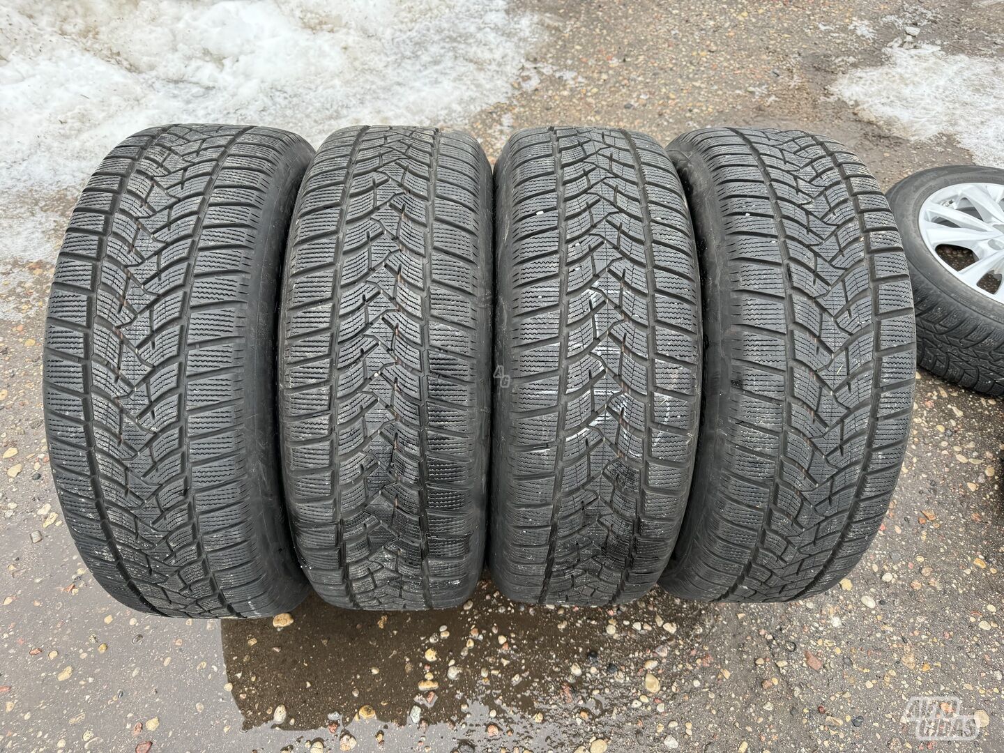 Dunlop Siunciam,2018m 7-8mm R18 universal tyres passanger car