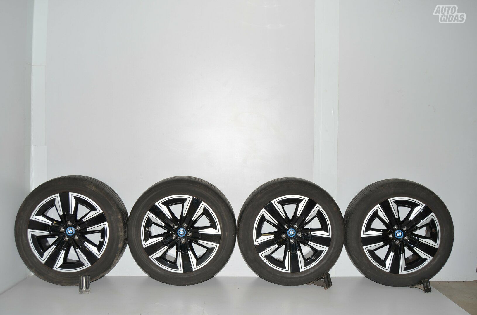 BMW iX3 R19 литые диски