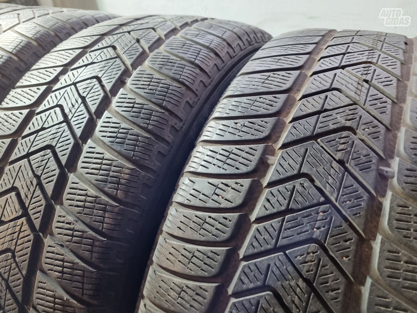 Pirelli 5mm R19 winter tyres passanger car