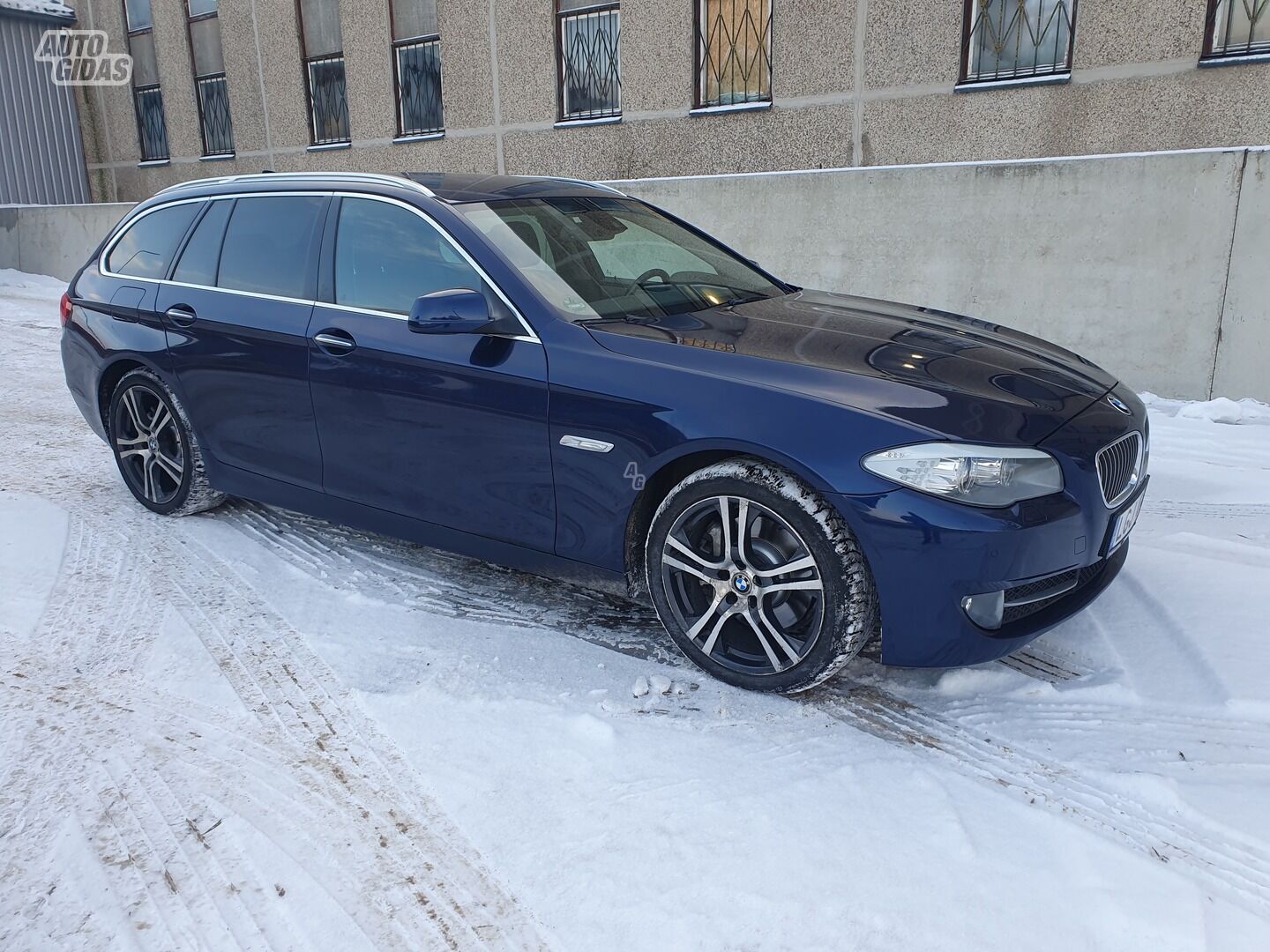 Bmw 525 d Touring 2011 y