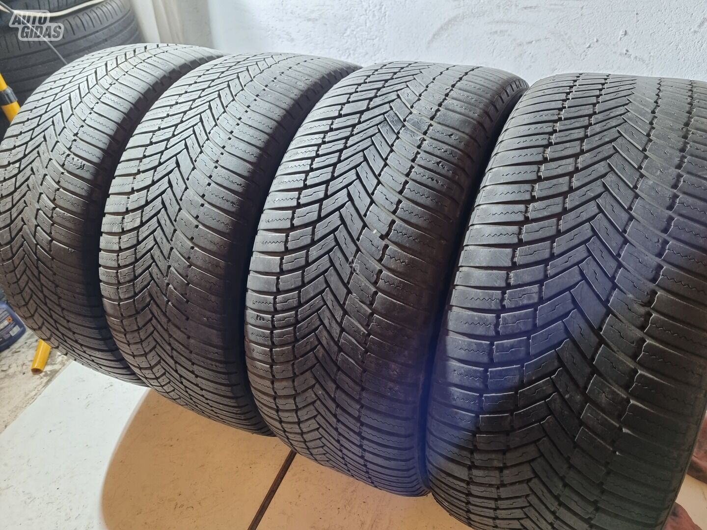 Bridgestone 2019m R18 winter tyres passanger car