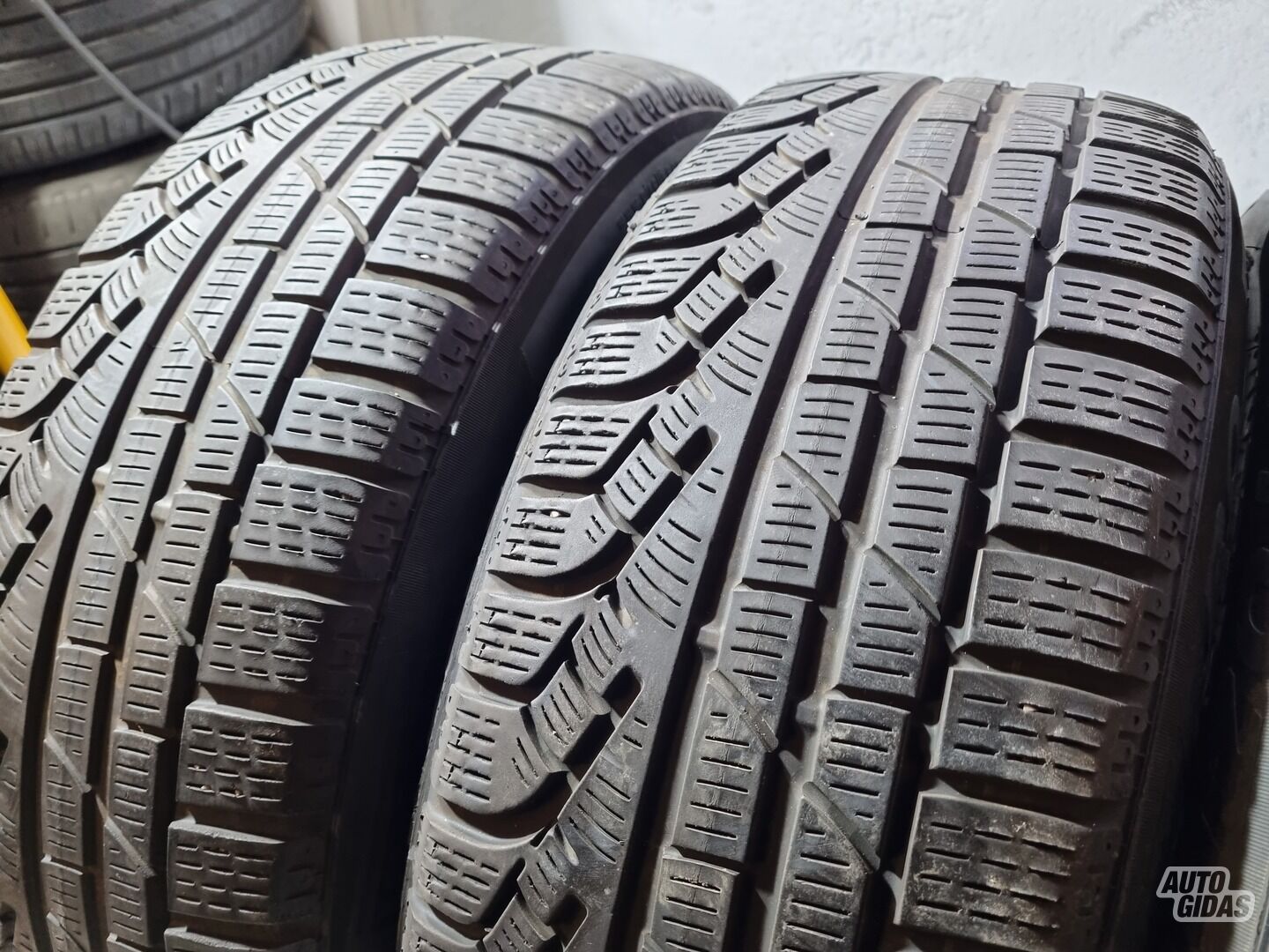 Pirelli 4mm, 2018m R17 universal tyres passanger car