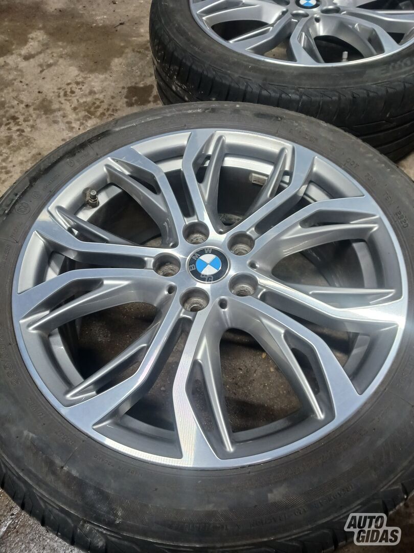 BMW X1 R18 lengvojo lydinio ratlankiai