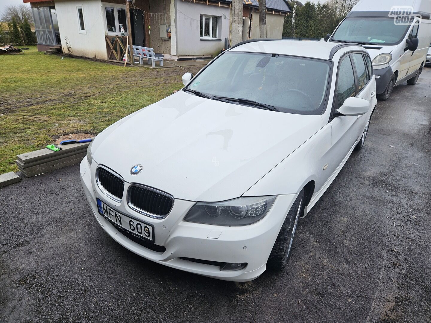 Bmw 320 2011 m Universalas