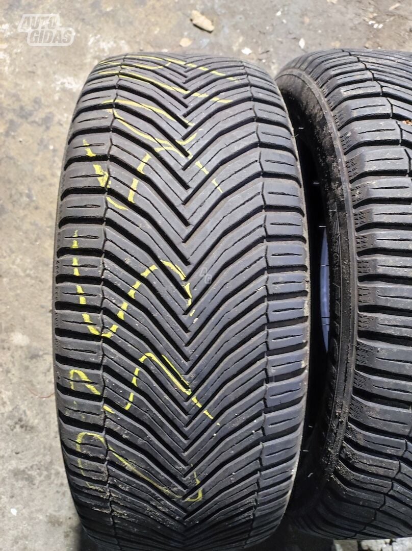 Michelin R19 universalios padangos lengviesiems