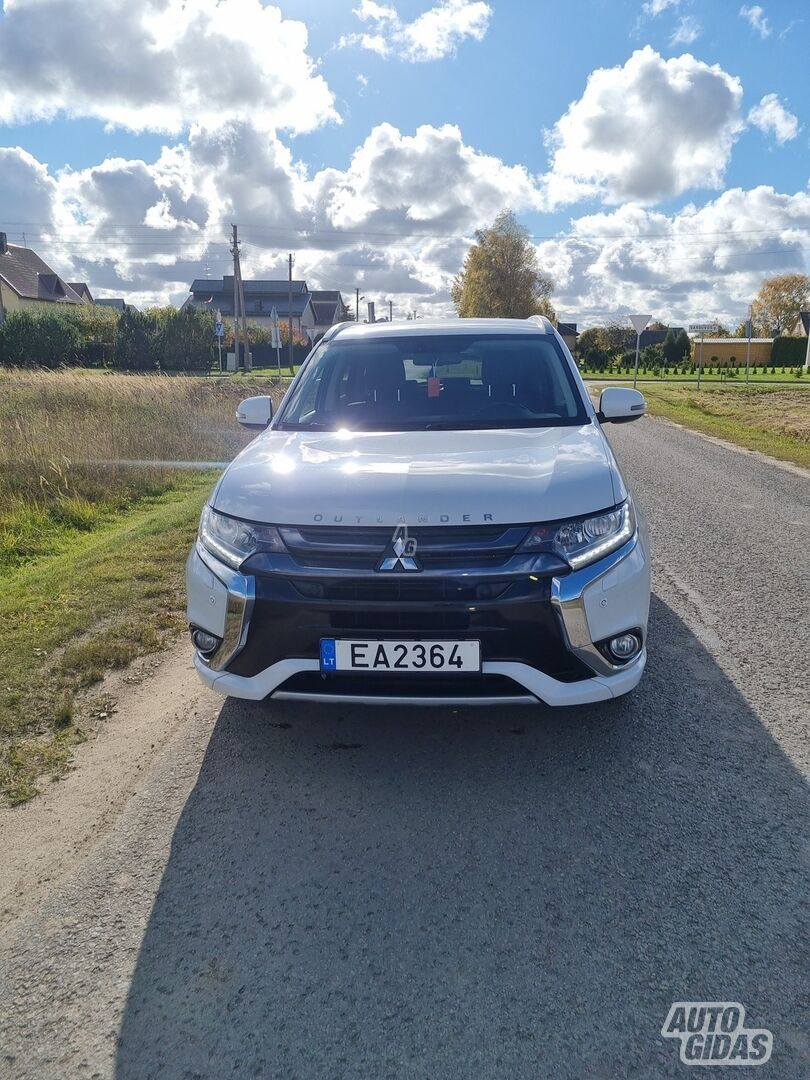 Mitsubishi Outlander 2015 m Visureigis / Krosoveris