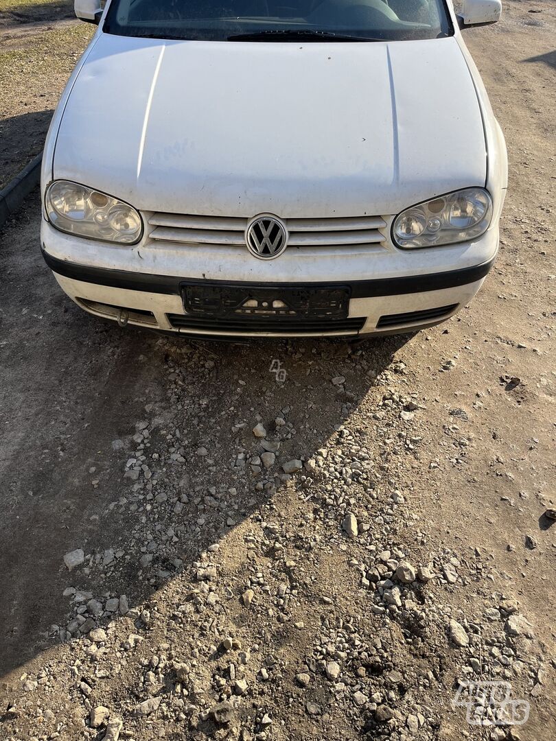 Volkswagen Golf 1998 m dalys